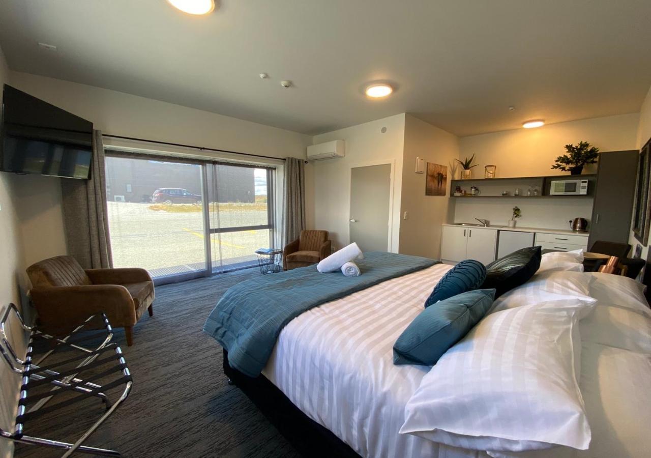 Sky Suites - Lake Pukaki, Mount Cook Туизъл Екстериор снимка