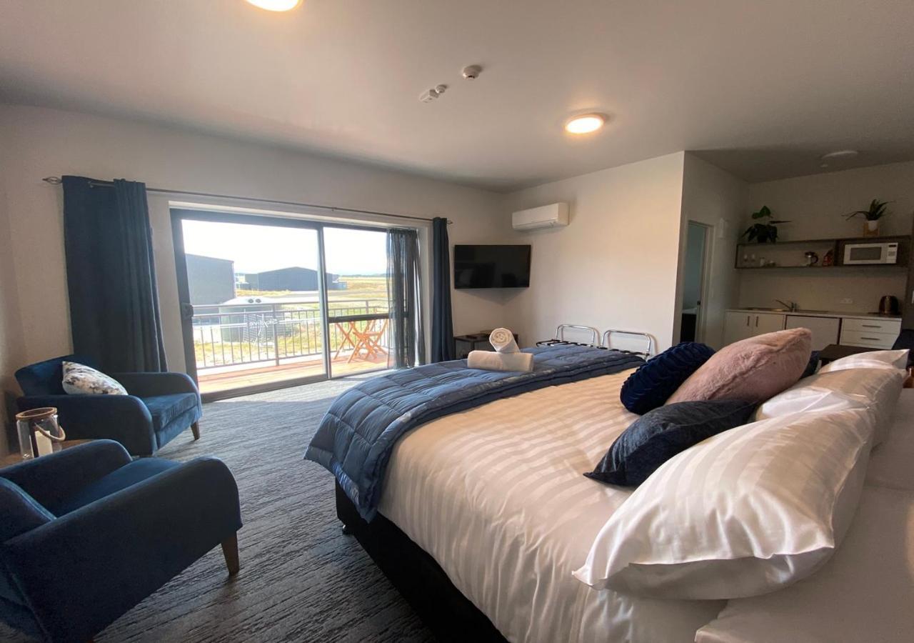 Sky Suites - Lake Pukaki, Mount Cook Туизъл Екстериор снимка